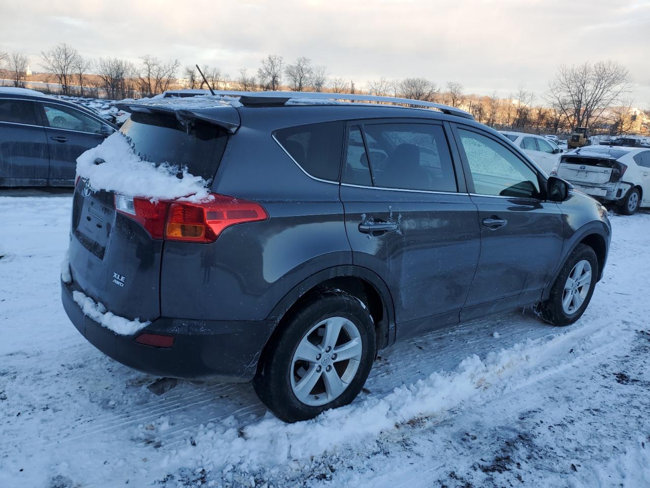 2013 Toyota RAV 4 - Image 3