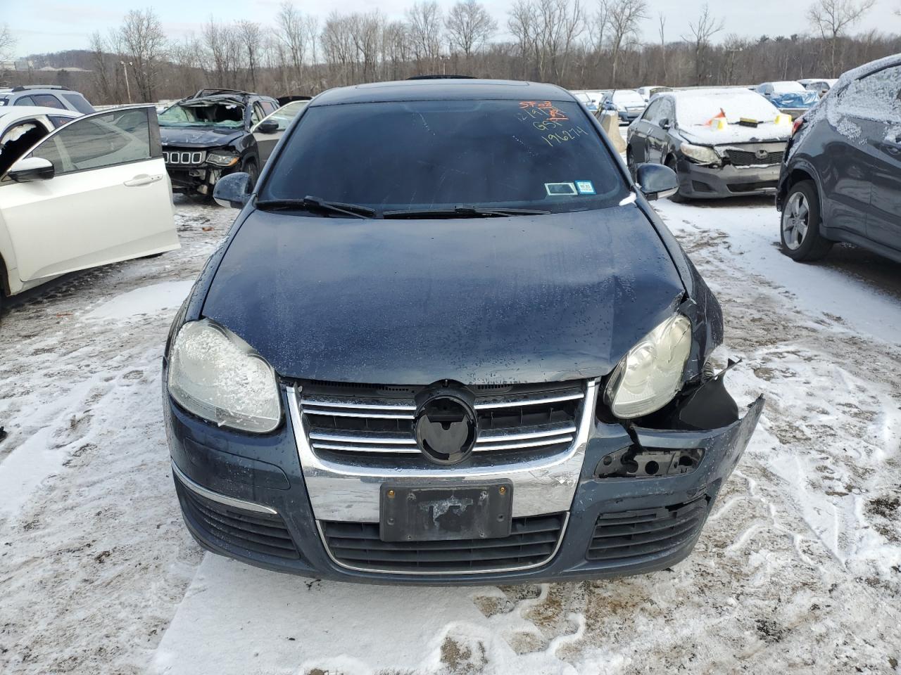 2008 Volkswagen Jetta - Image 5