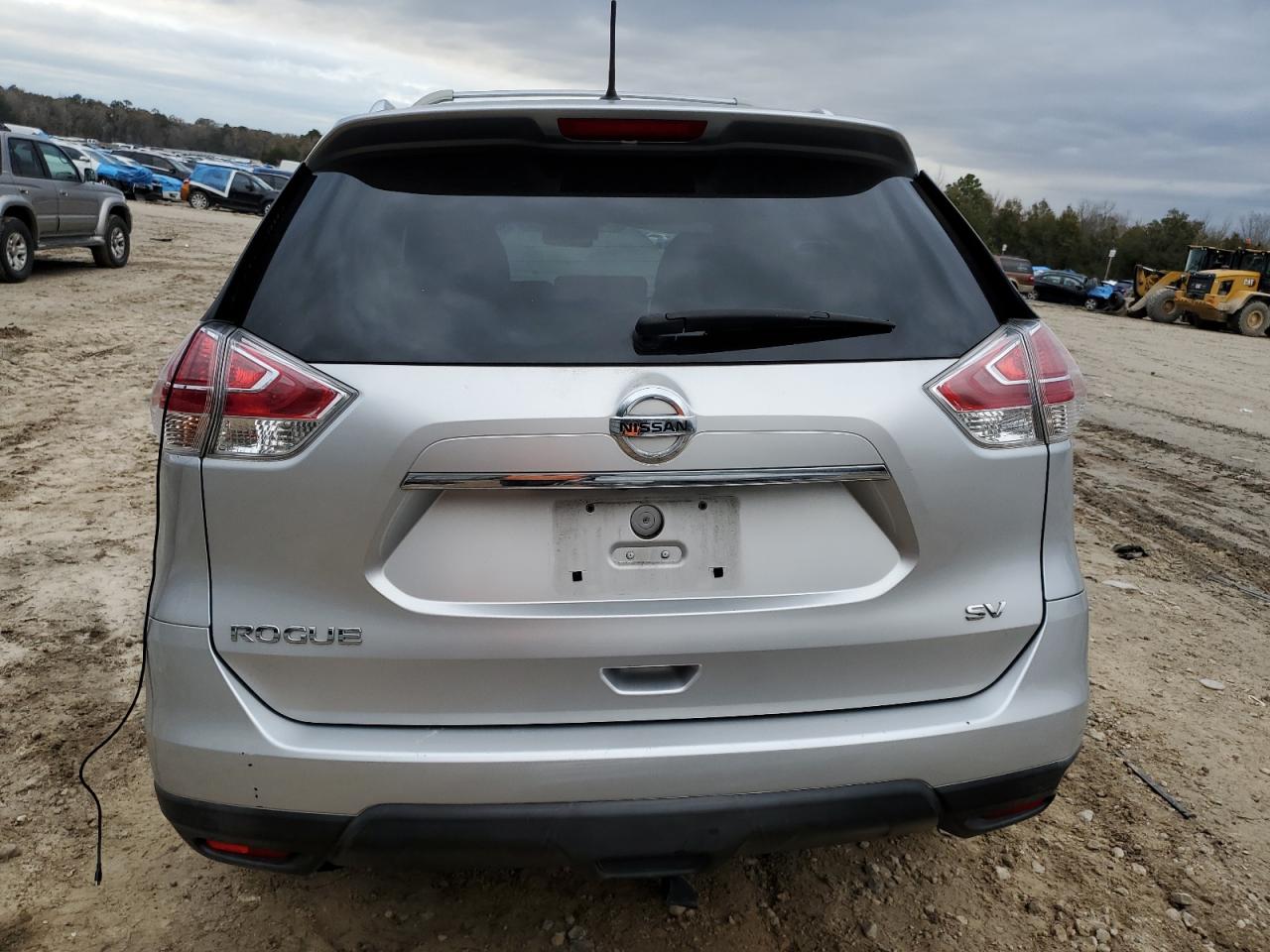 2015 Nissan Rogue - Image 6