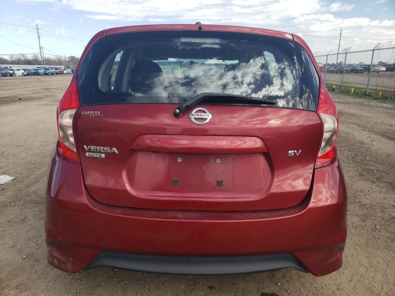 2019 Nissan Versa - Image 6