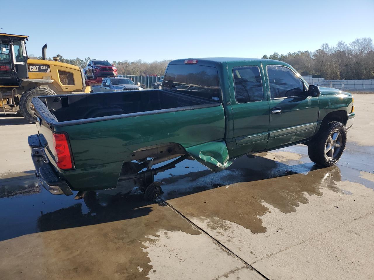 2006 Chevrolet Silverado - Image 3