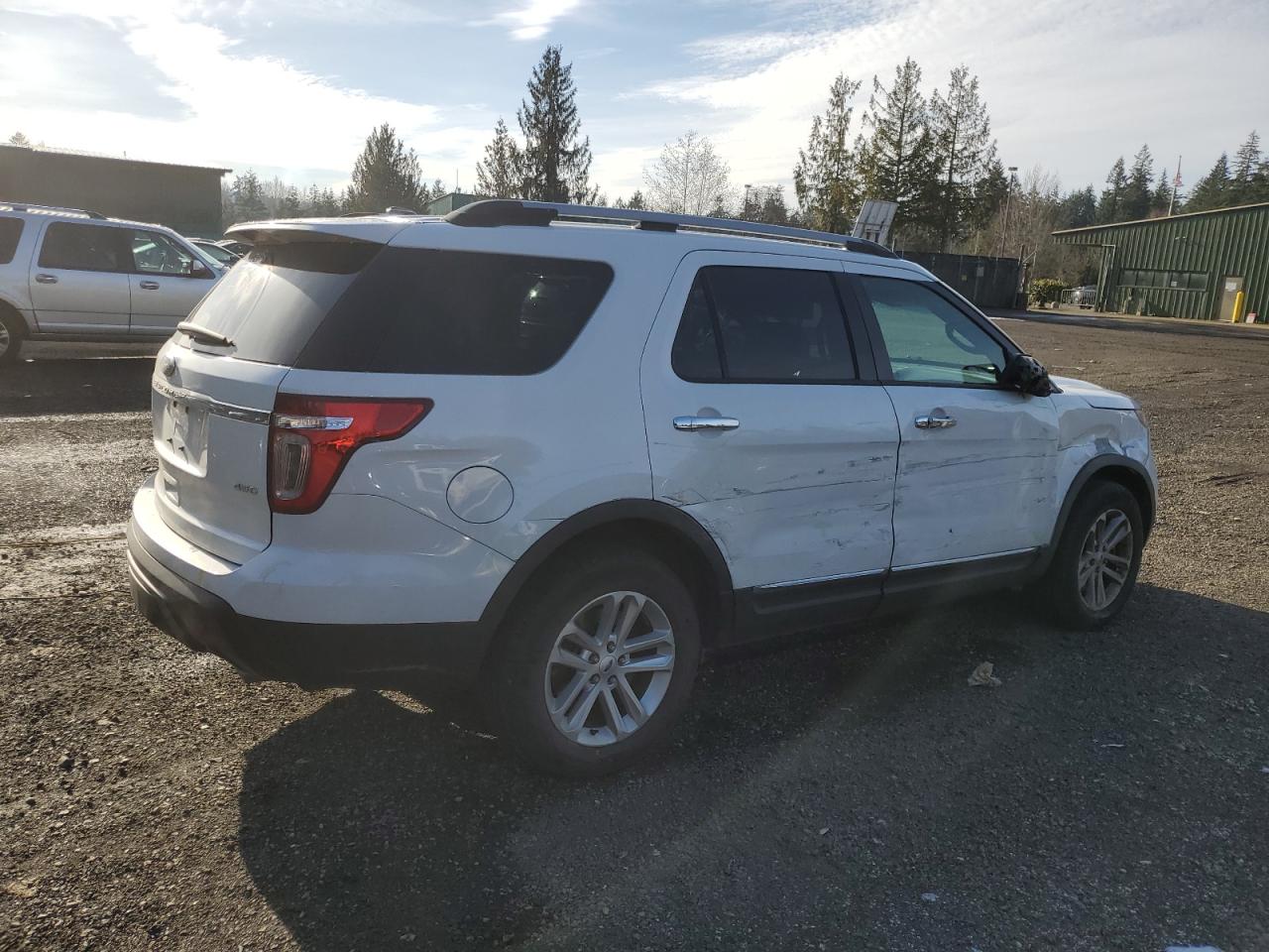 VIN 1FM5K8D80FGC66192 2015 FORD EXPLORER no.3