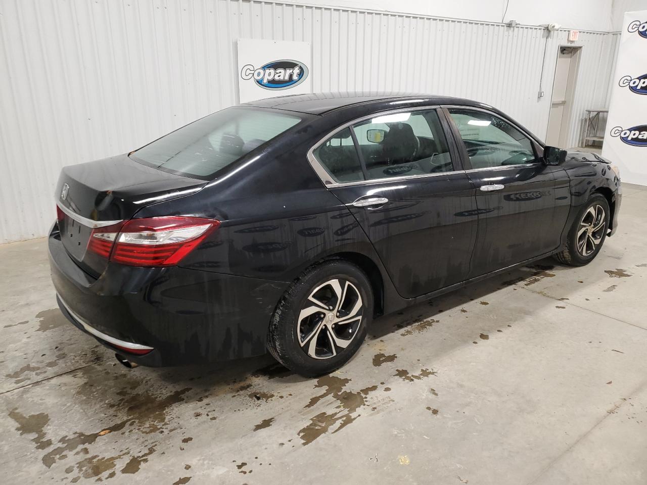 VIN 1HGCR2F31GA129130 2016 HONDA ACCORD no.3