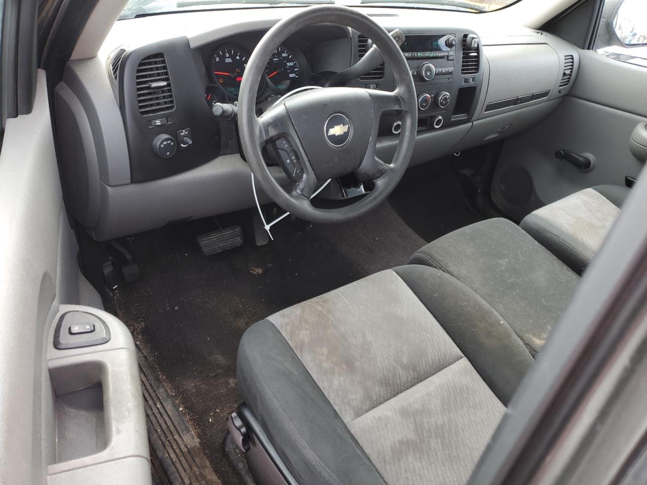 2009 Chevrolet Silverado - Image 8