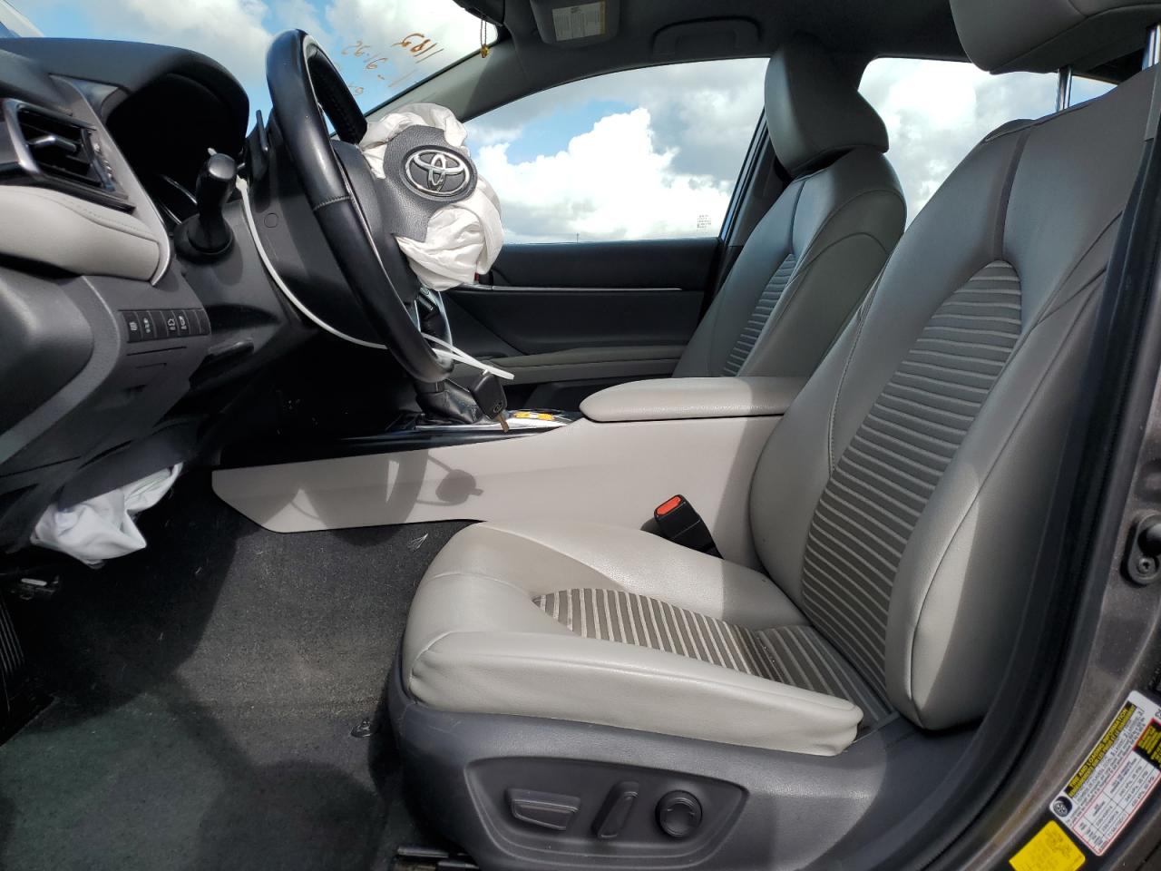 2019 Toyota Camry - Image 7