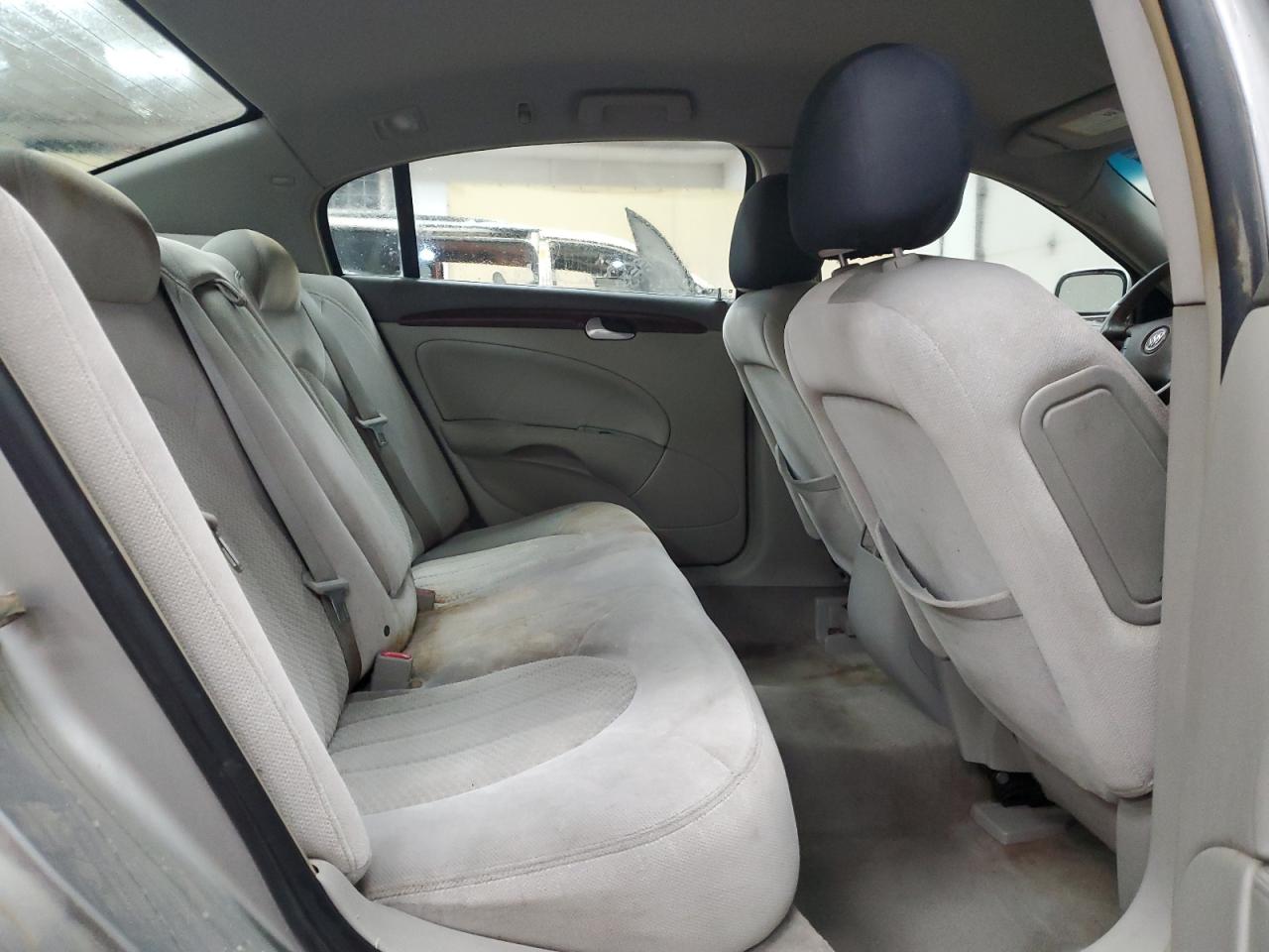 2008 Buick Lucerne - Image 10