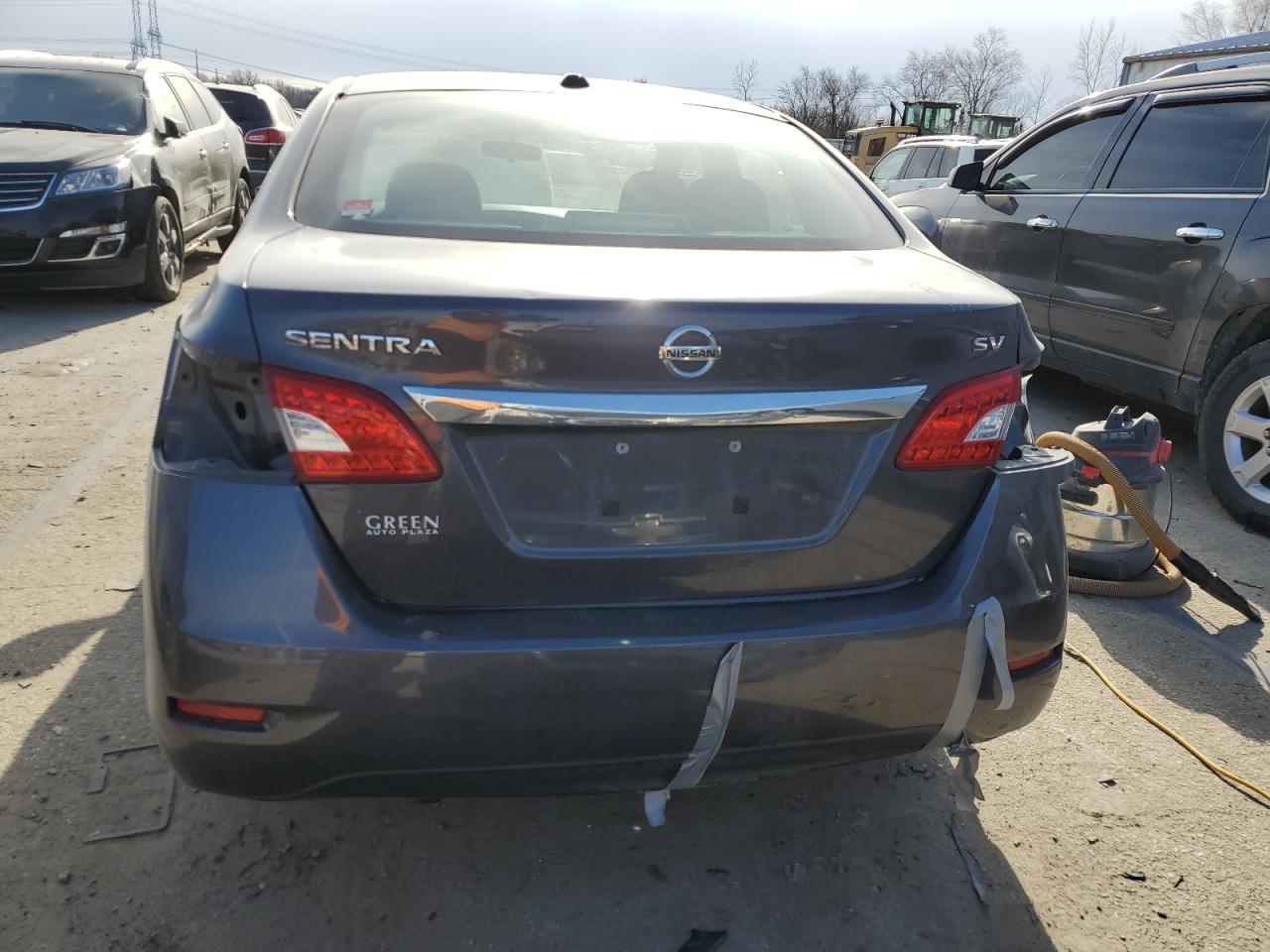 2015 Nissan Sentra - Image 6