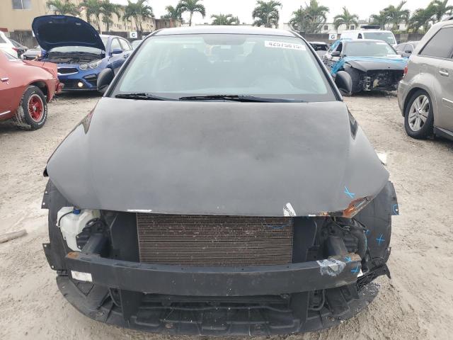  HYUNDAI ELANTRA 2018 Чорний