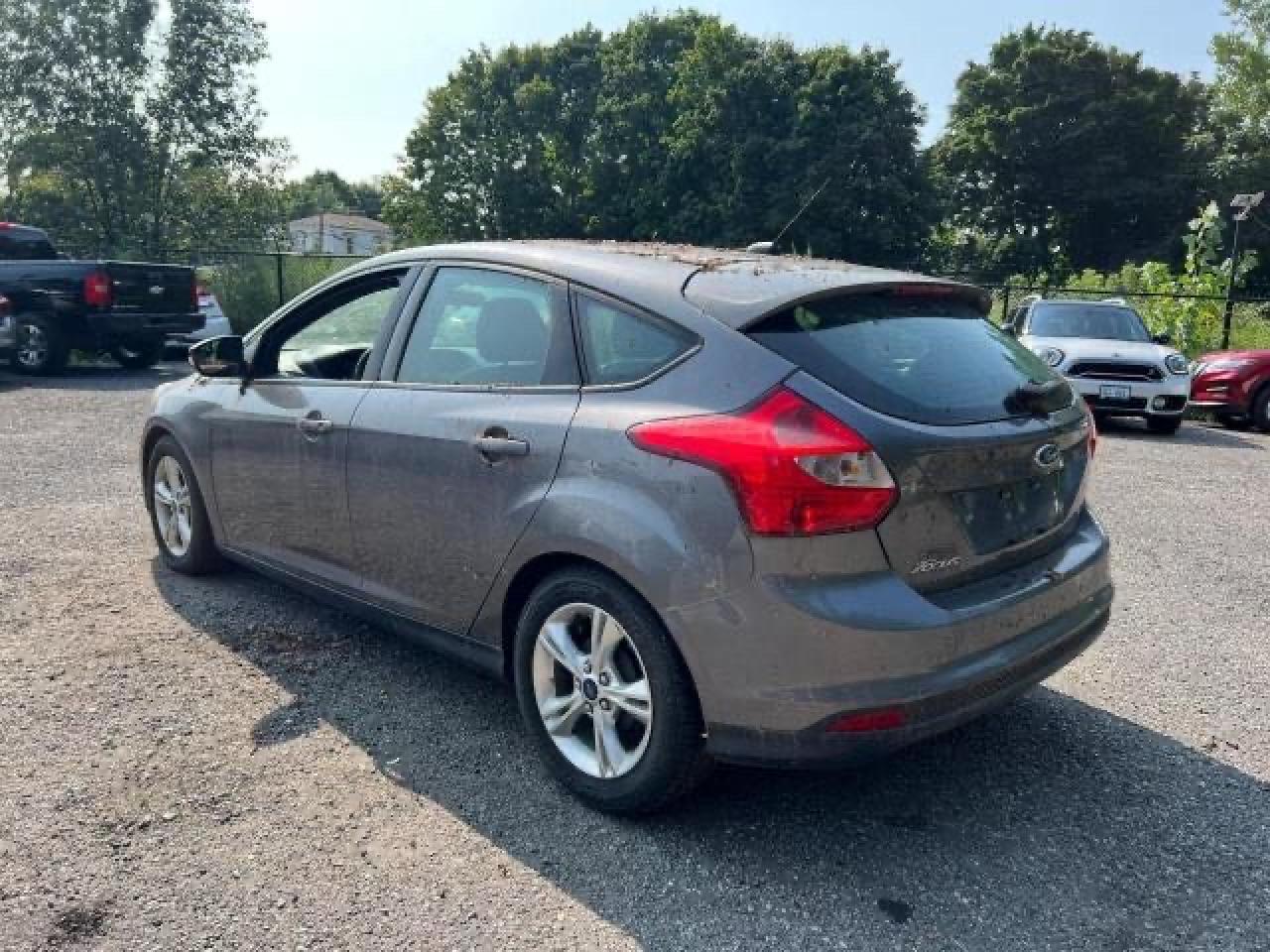 VIN 1FADP3K23EL250762 2014 FORD FOCUS no.3