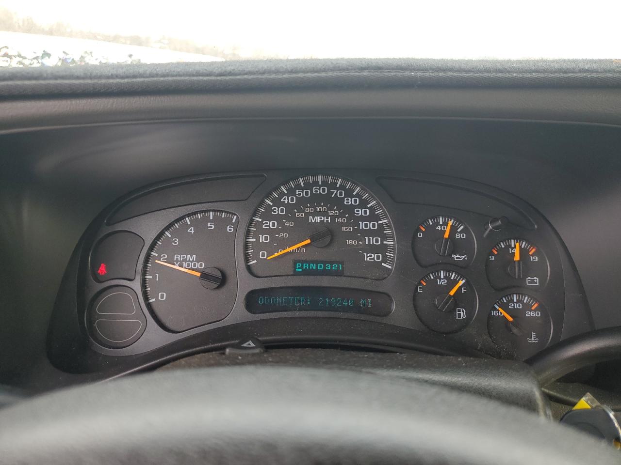 2005 Chevrolet Silverado - Image 9