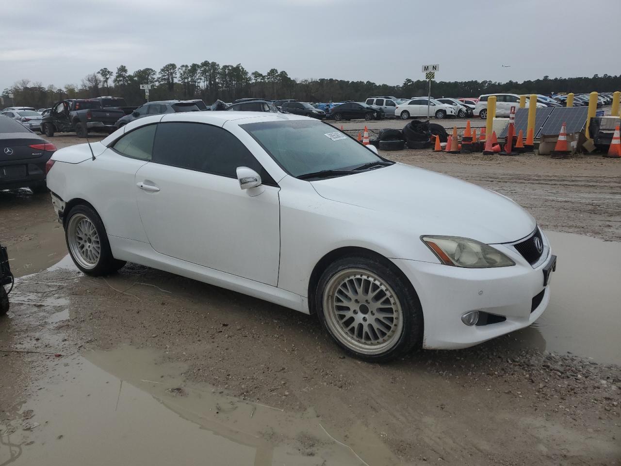 2010 Lexus IS - Image 5