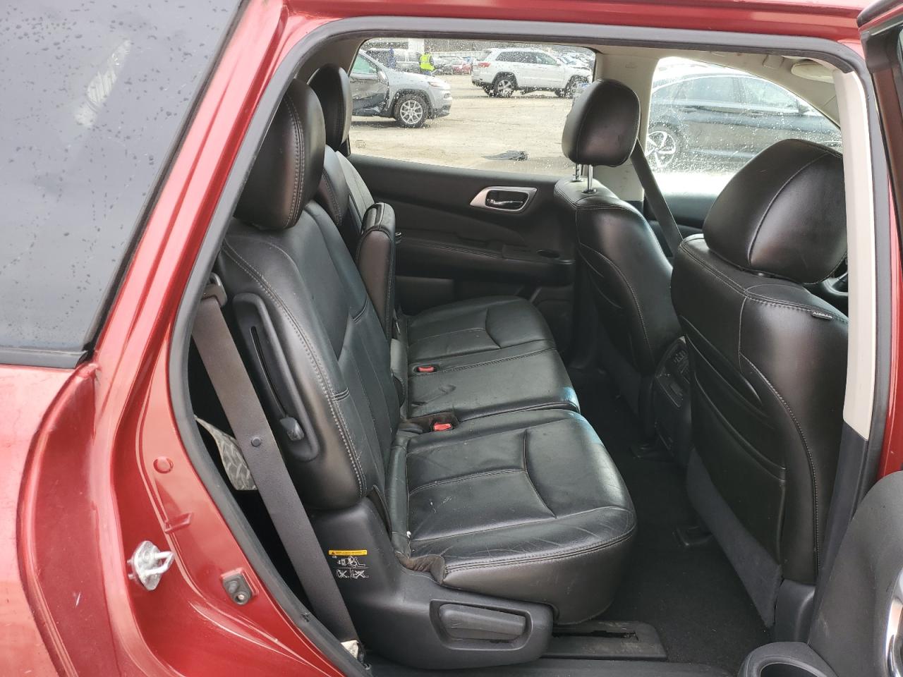 2013 Nissan Pathfinder - Image 11