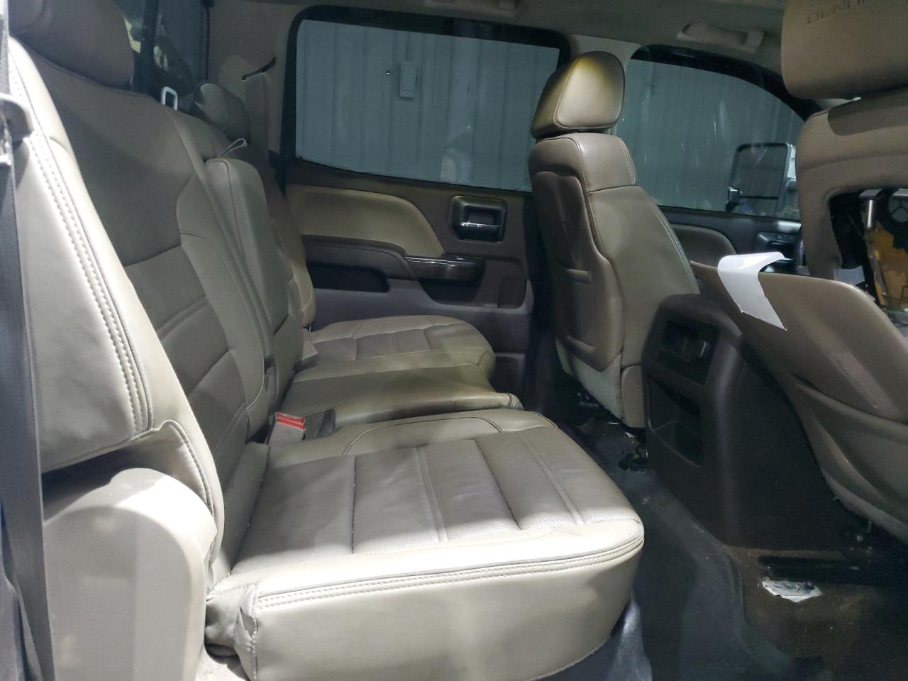 2015 GMC Sierra - Image 10