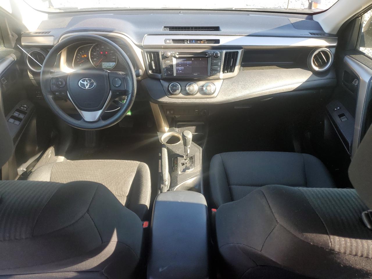 2015 Toyota RAV 4 - Image 8