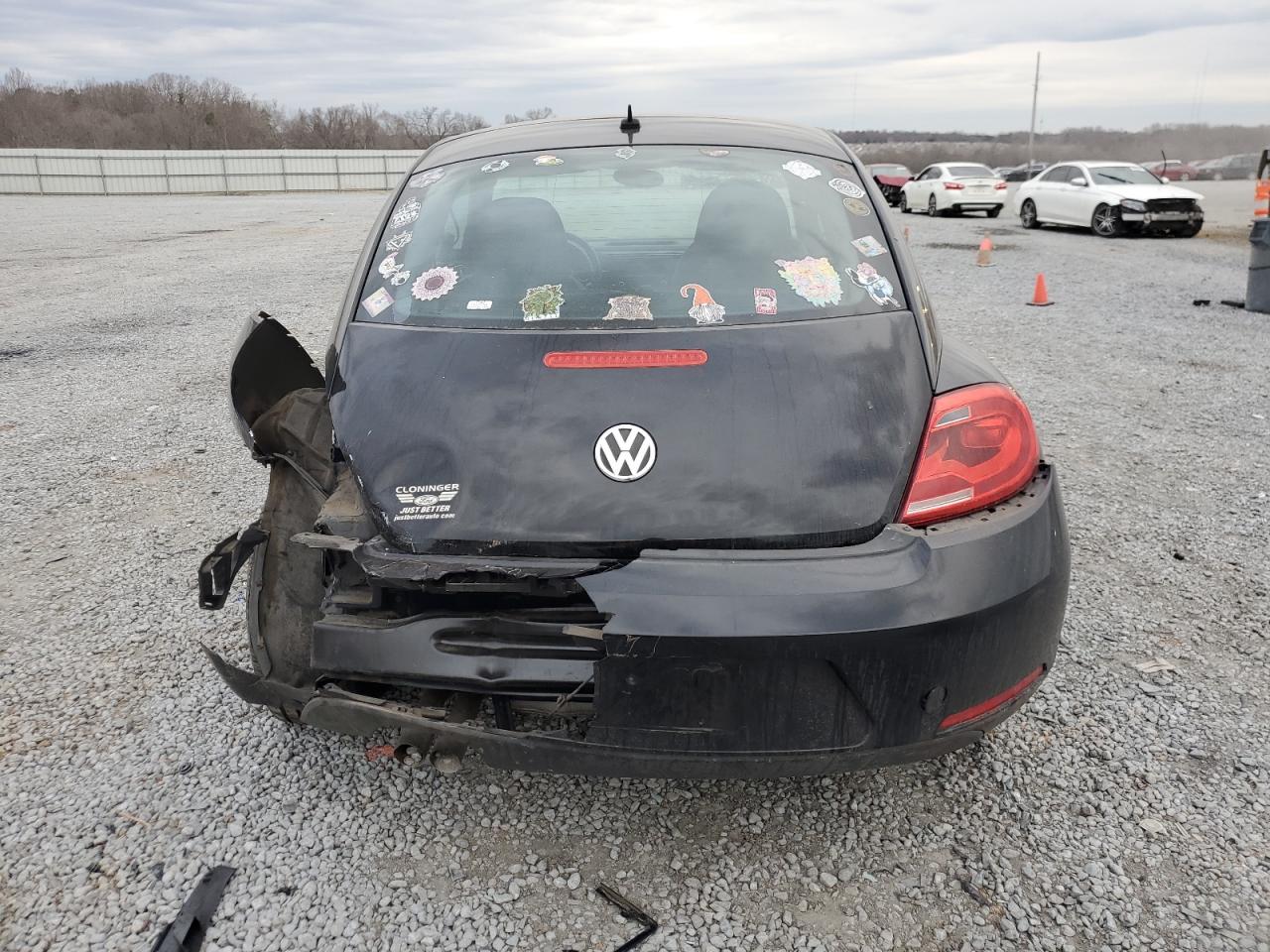 2012 Volkswagen Beetle - Image 6