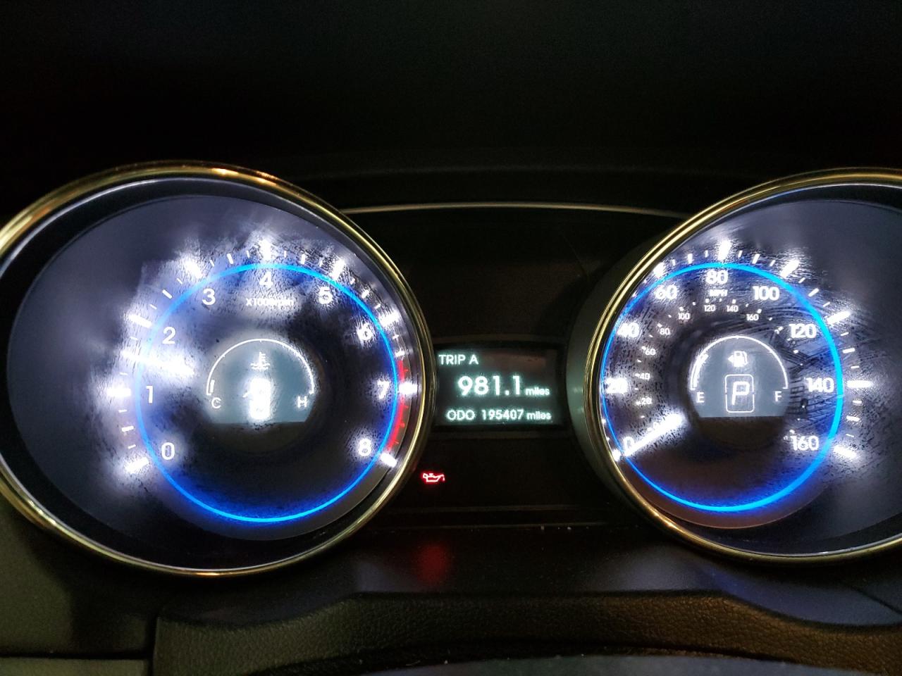 2013 Hyundai Sonata - Image 9