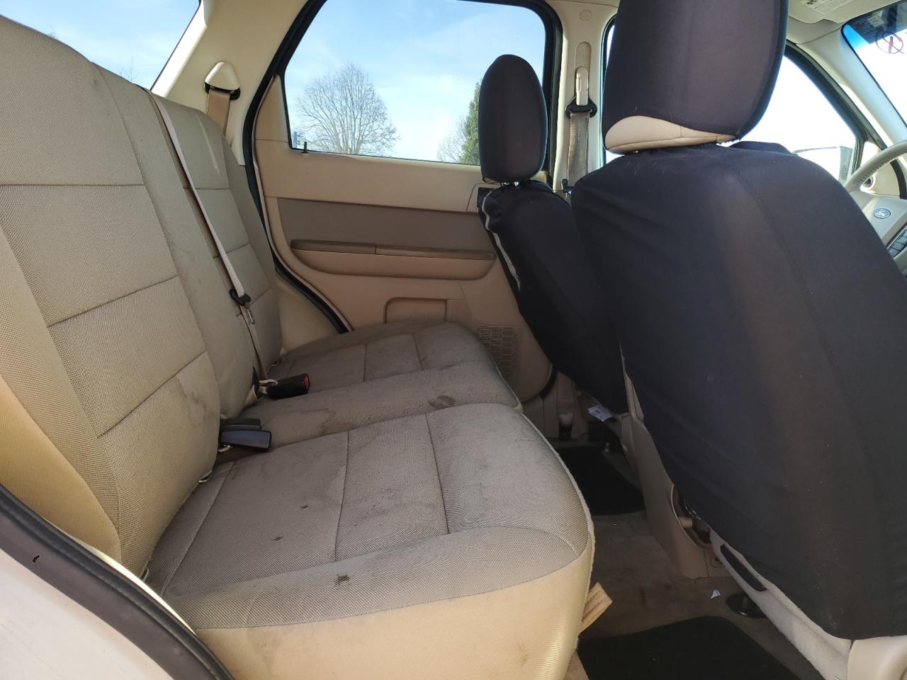 2012 Ford Escape - Image 11