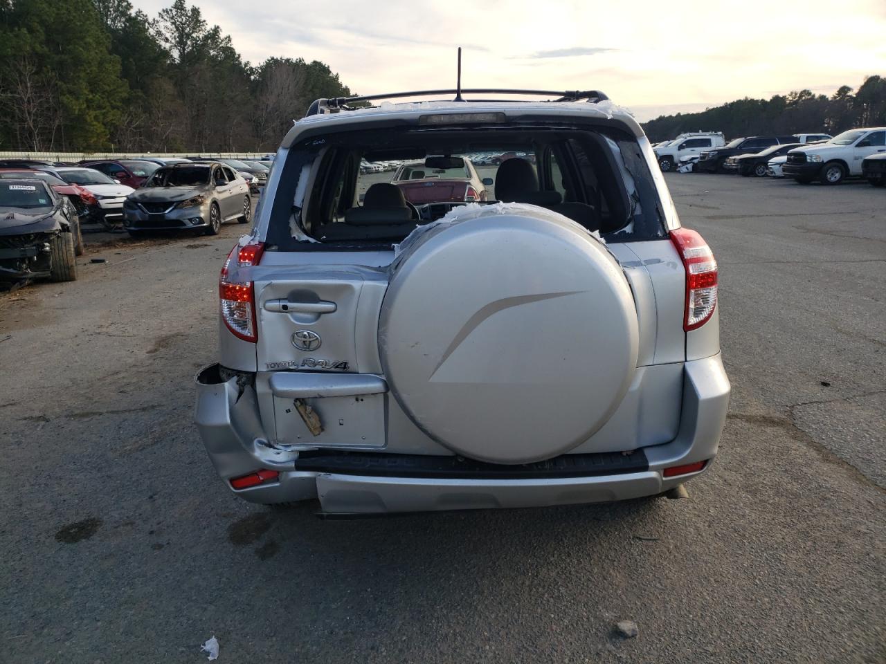2009 Toyota RAV 4 - Image 6