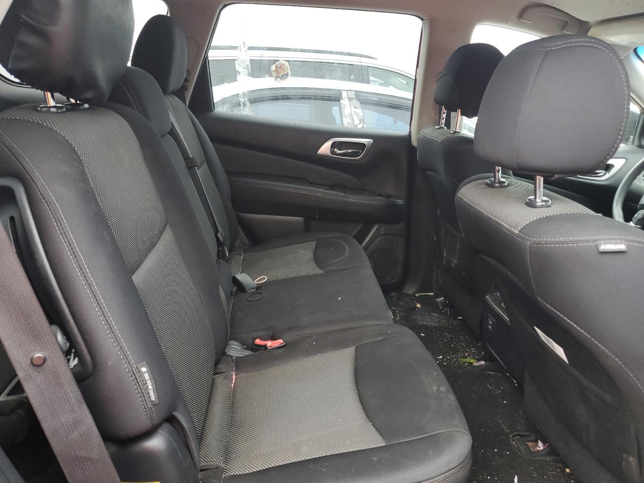2018 Nissan Pathfinder - Image 10