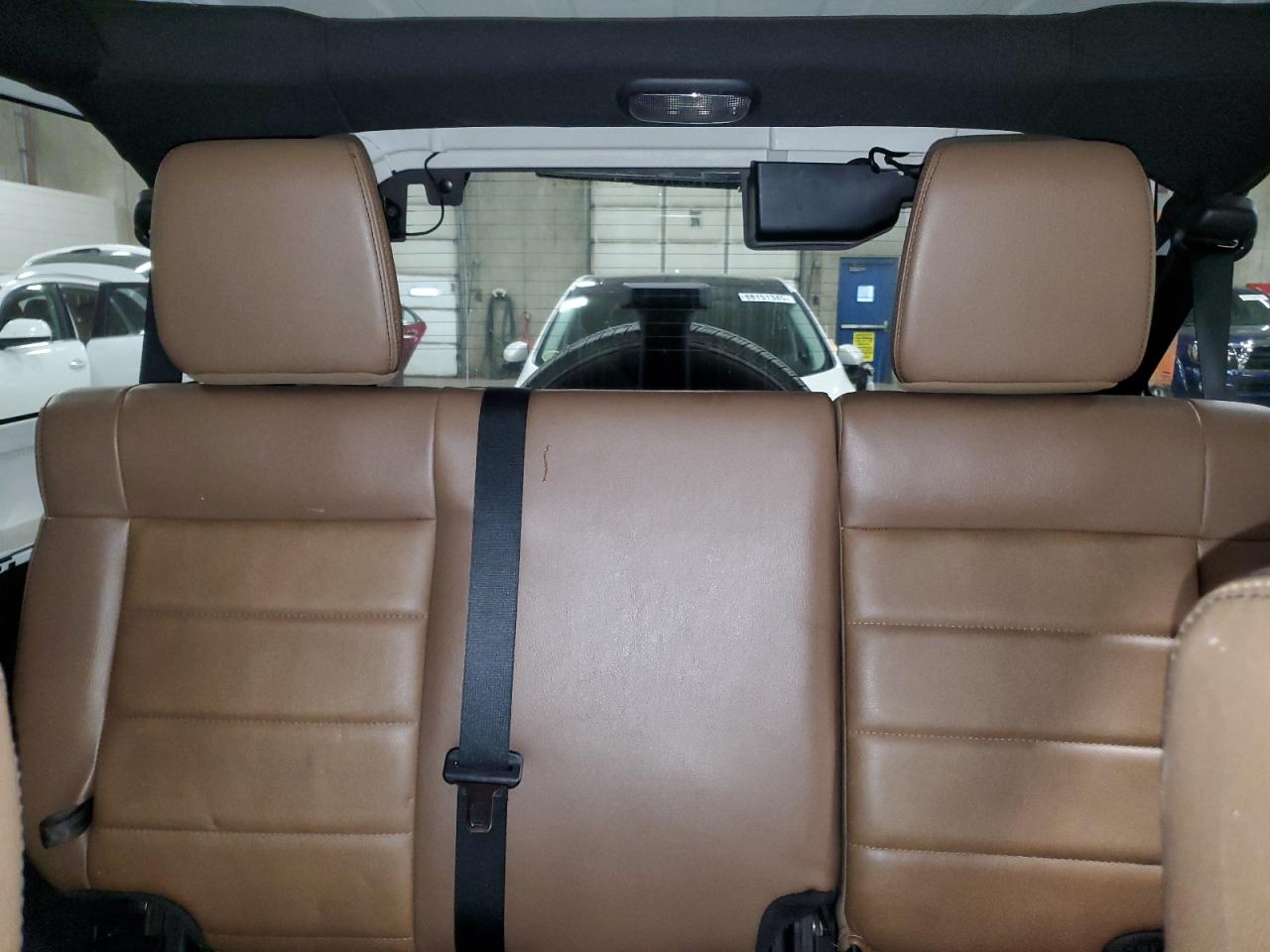 2011 Jeep Wrangler - Image 10
