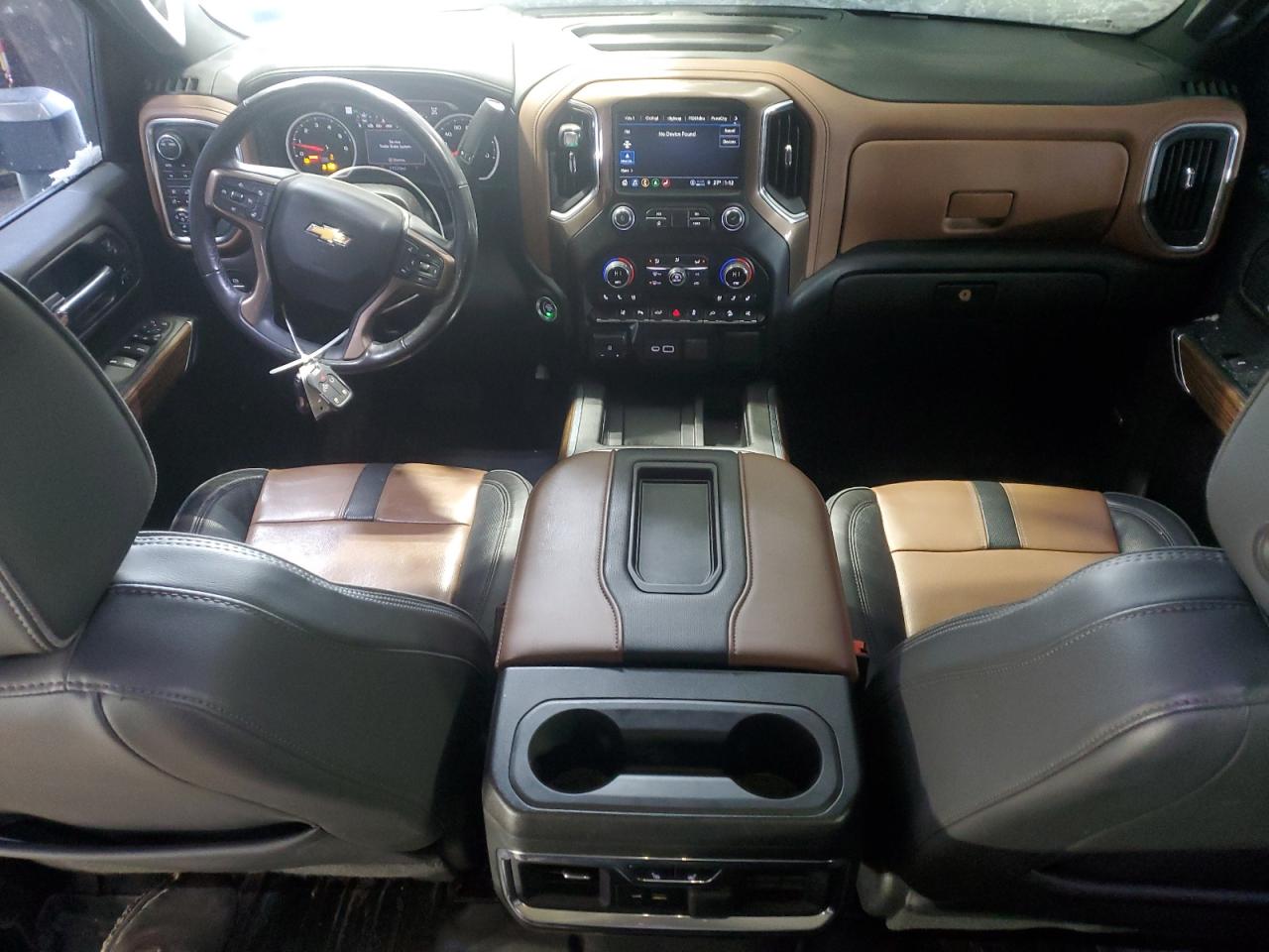 2022 Chevrolet Silverado - Image 8