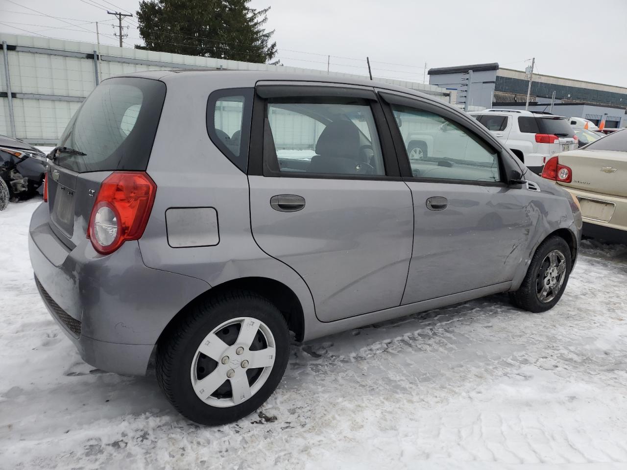 2011 Chevrolet Aveo - Image 3
