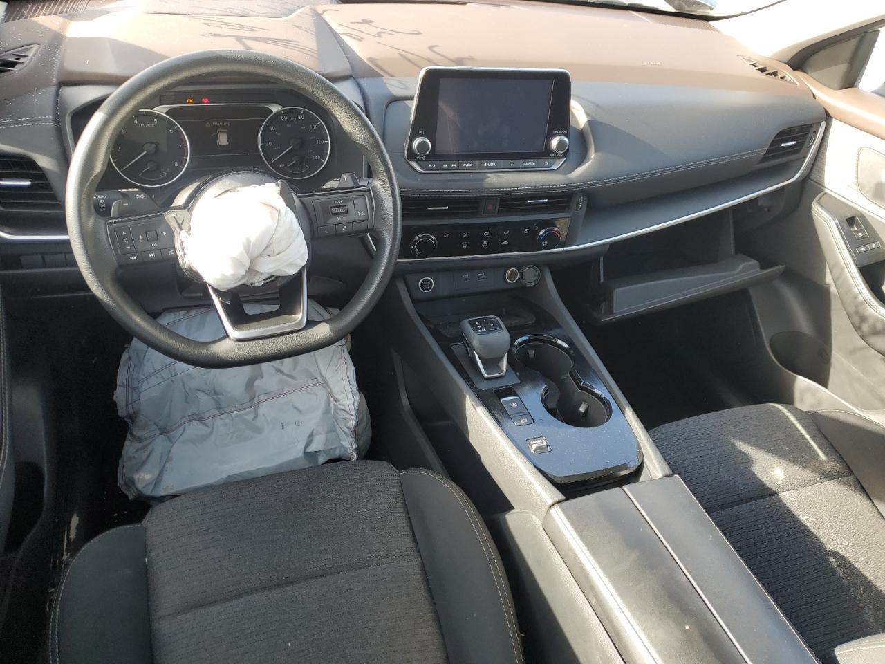 2021 Nissan Rogue - Image 8