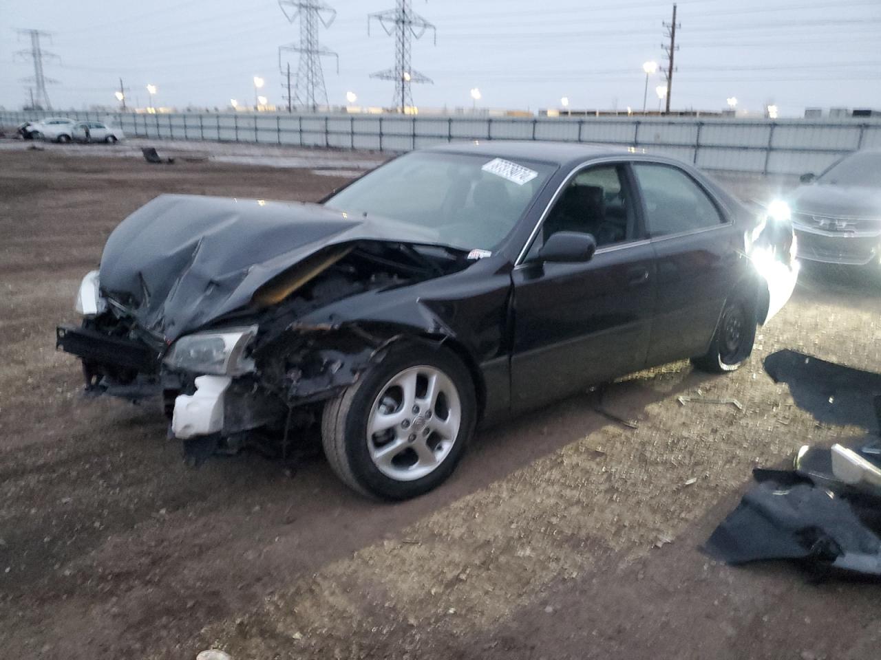 2001 Lexus Es 300 იყიდება Elgin-ში, IL - Front End