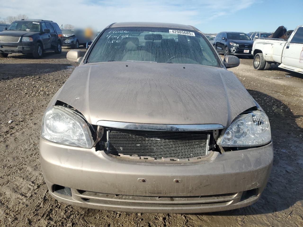 2008 Suzuki Forenza - Image 5