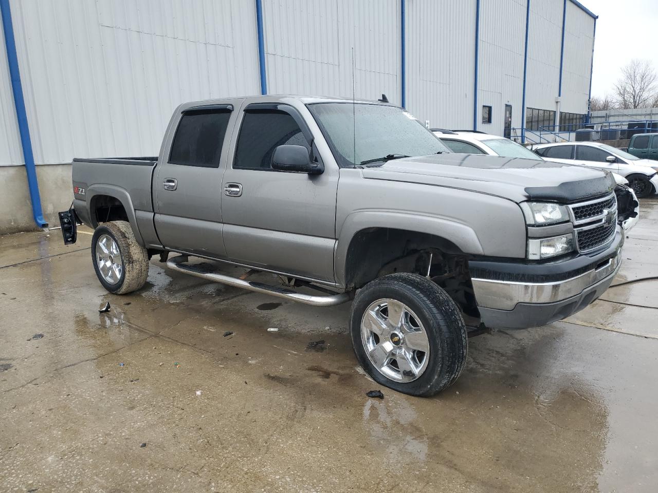 2006 Chevrolet Silverado - Image 4