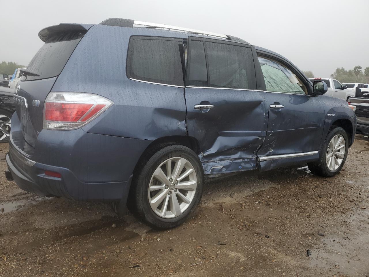 2013 Toyota Highlander - Image 3
