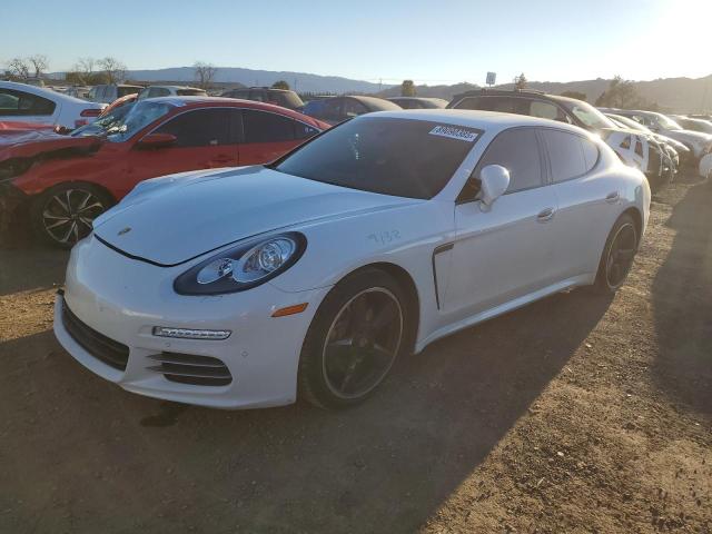 2016 Porsche Panamera 2