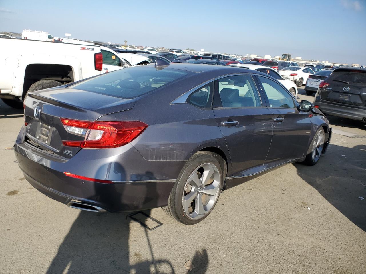 1HGCV2F93JA035306 HONDA ACCORD 2018
