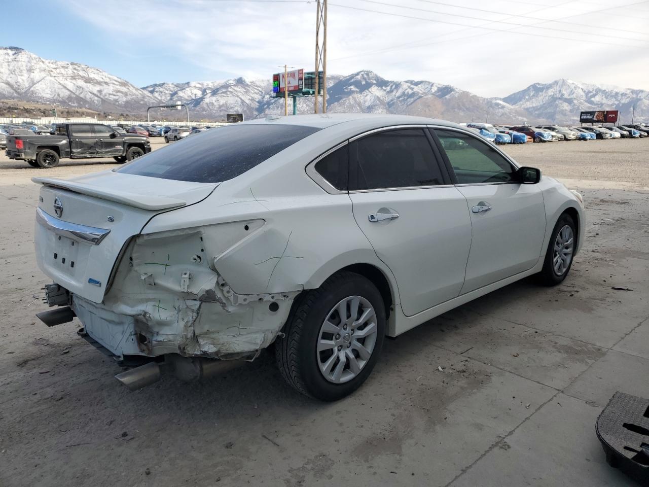 2014 Nissan Altima - Image 3