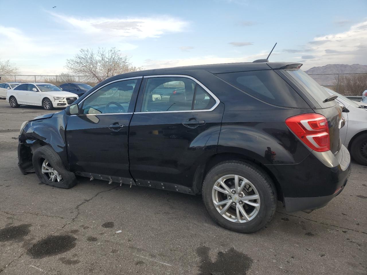 2017 Chevrolet Equinox - Image 2