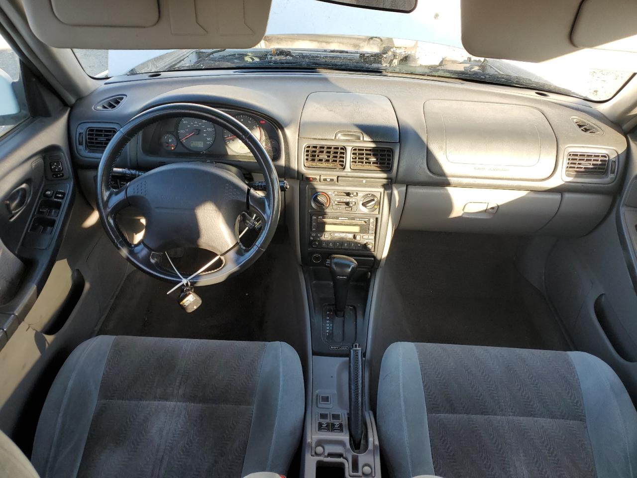 2001 Subaru Forester - Image 8