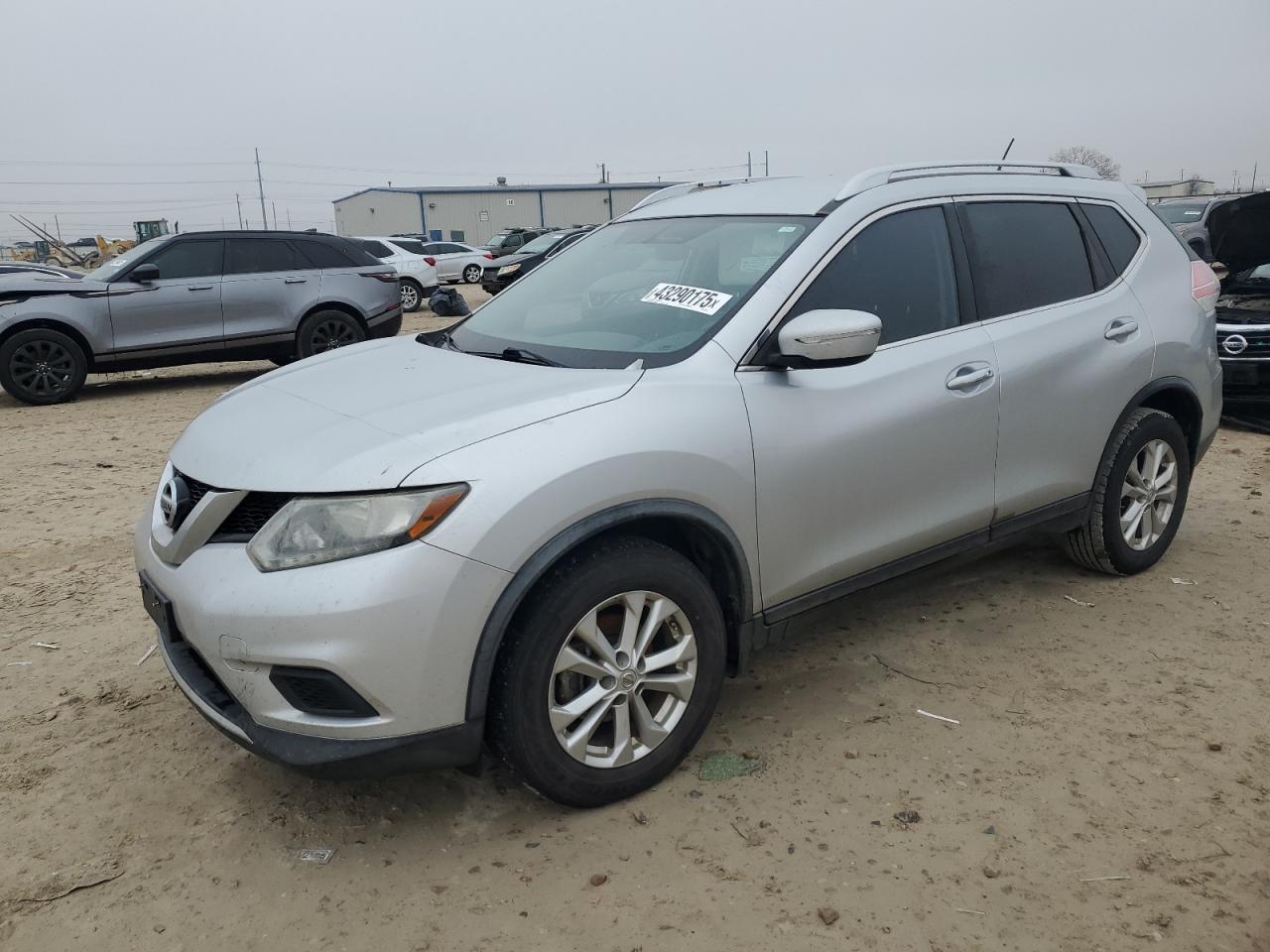 2015 Nissan Rogue - Image 1
