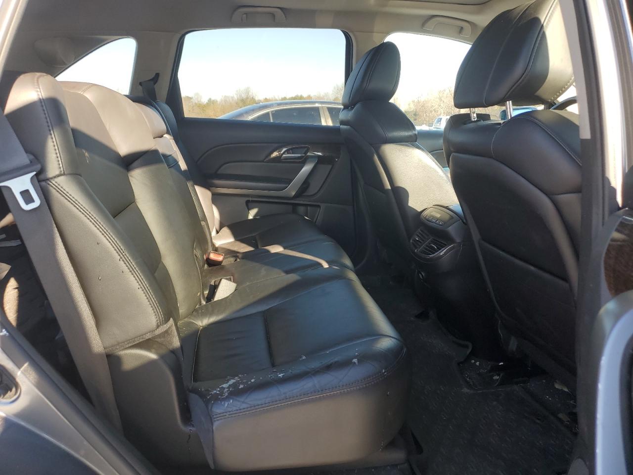 2010 Acura MDX - Image 11