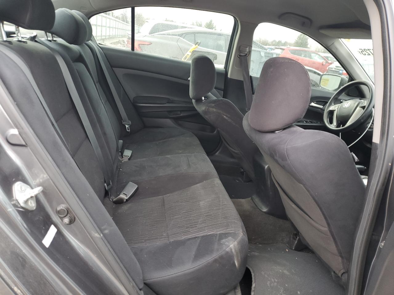 2011 Honda Accord - Image 10