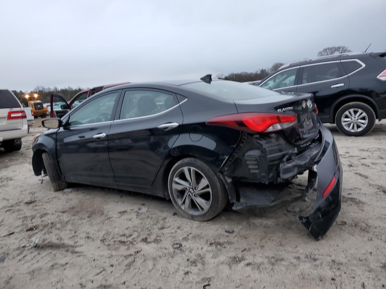 2015 Hyundai Elantra - Image 2