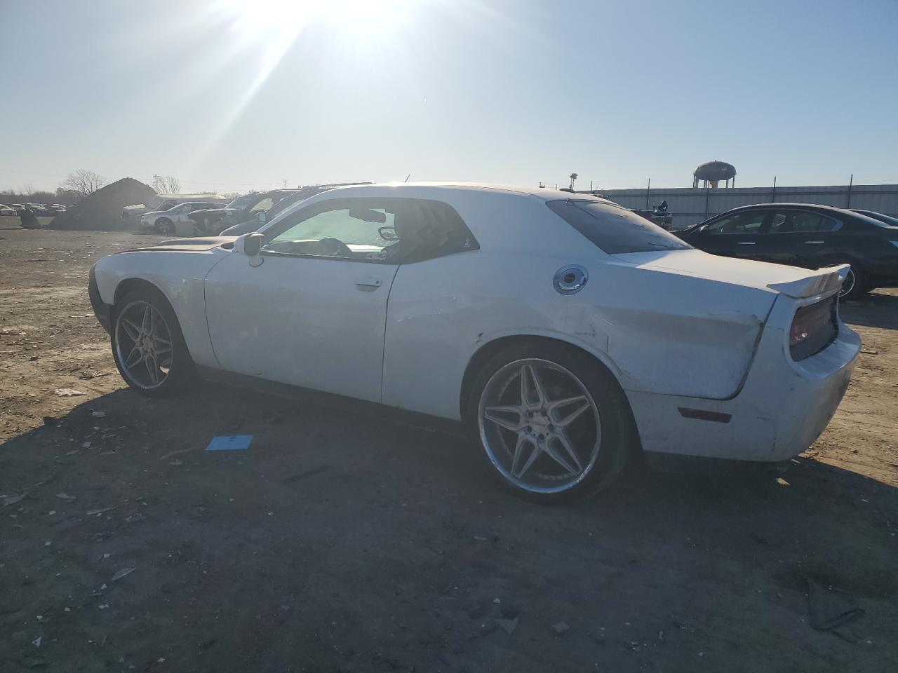 2013 Dodge Challenger - Image 2