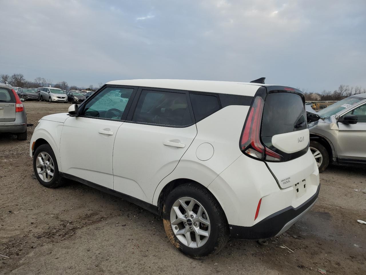 2024 Kia Soul - Image 2