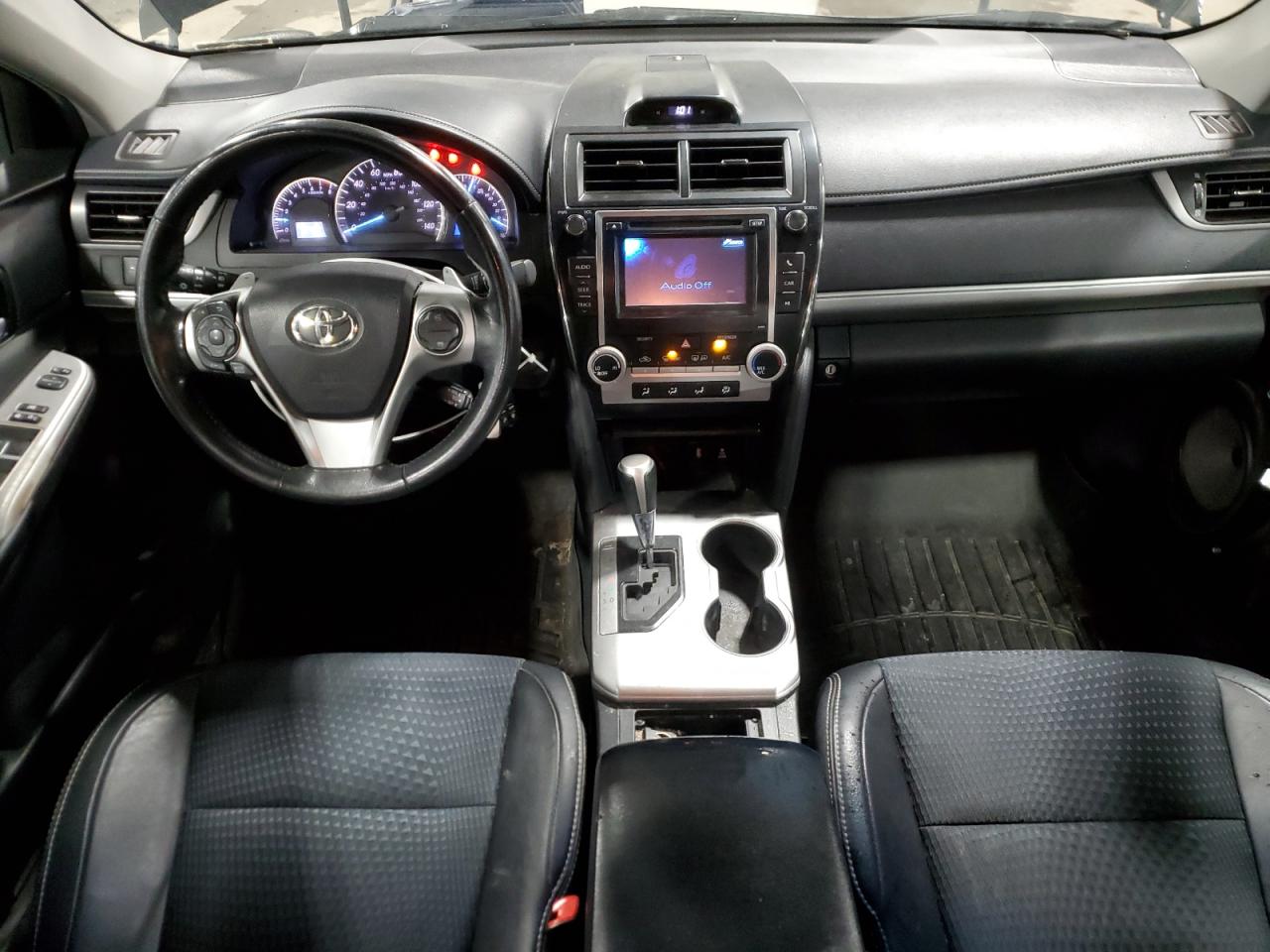 2014 Toyota Camry - Image 8