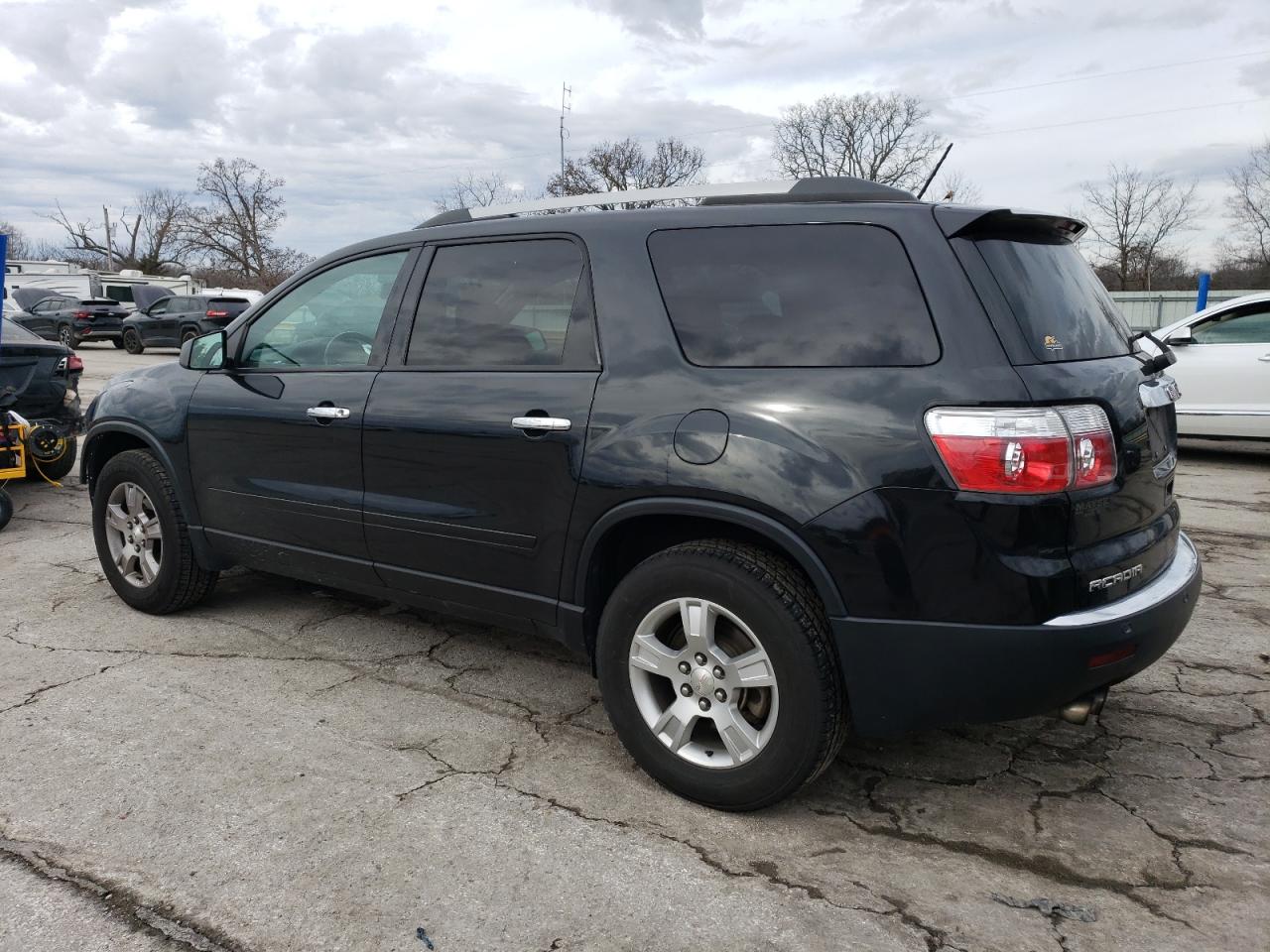 2011 GMC Acadia - Image 2