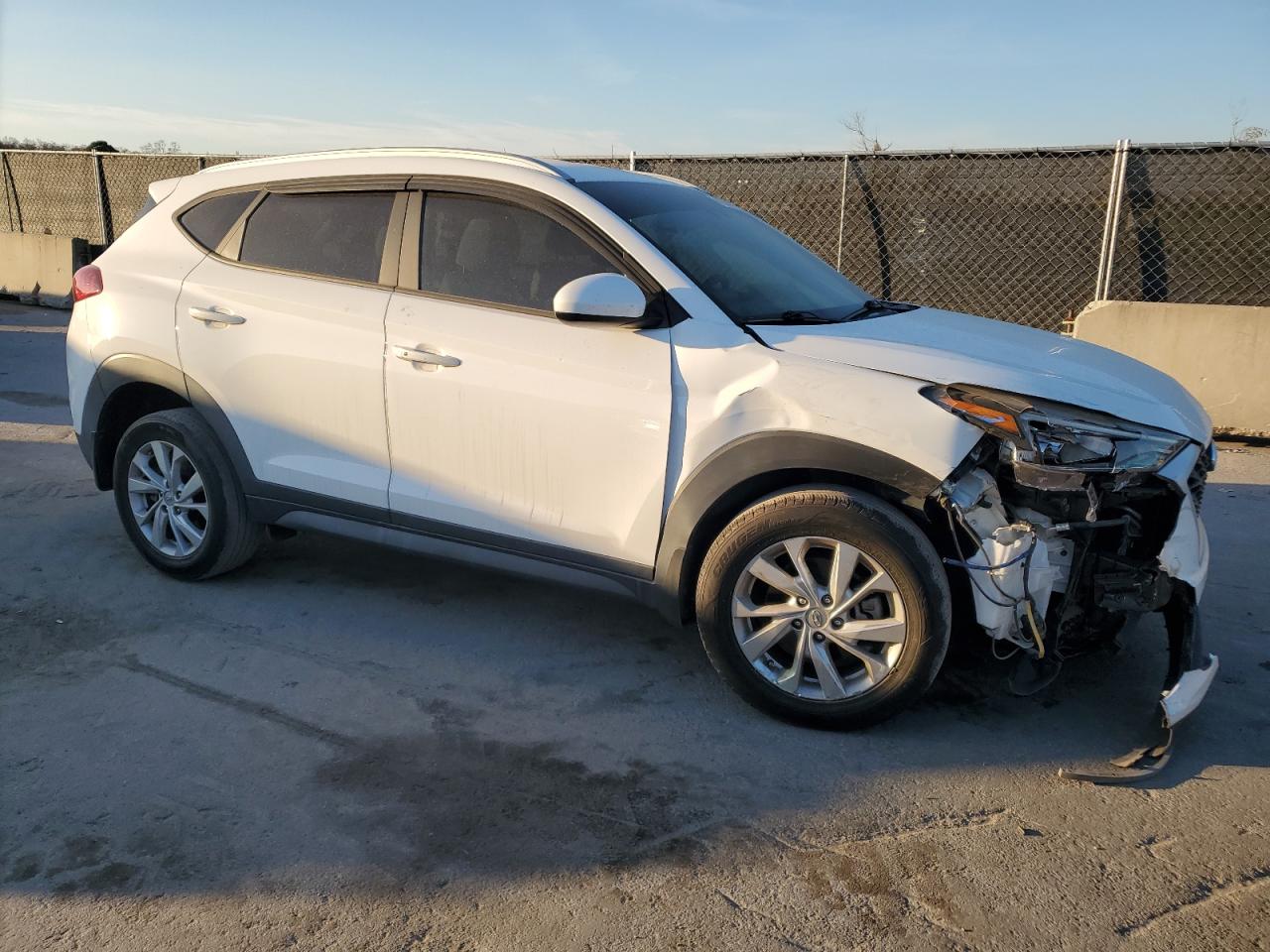 2020 Hyundai Tucson - Image 4