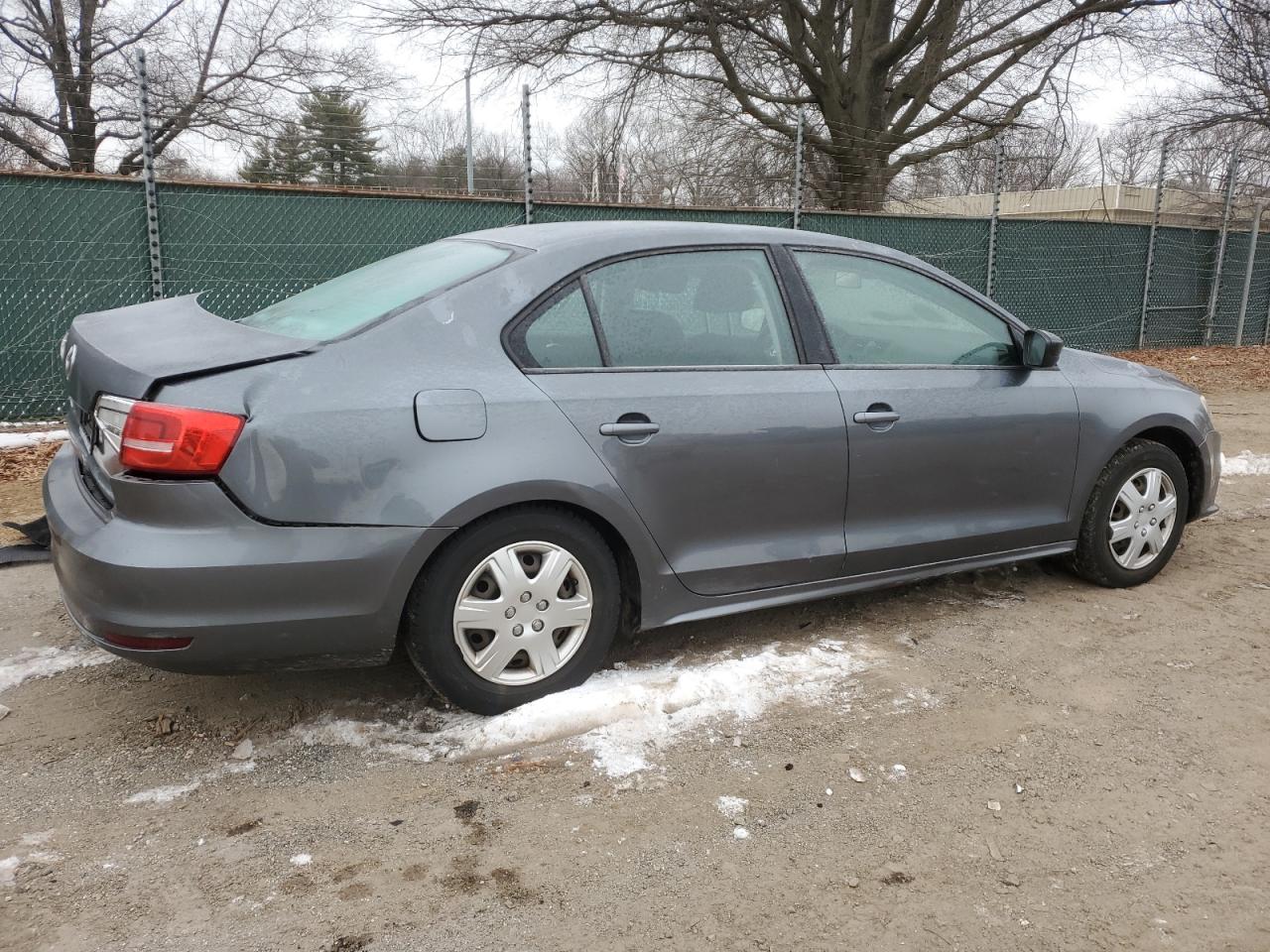 2015 Volkswagen Jetta - Image 3