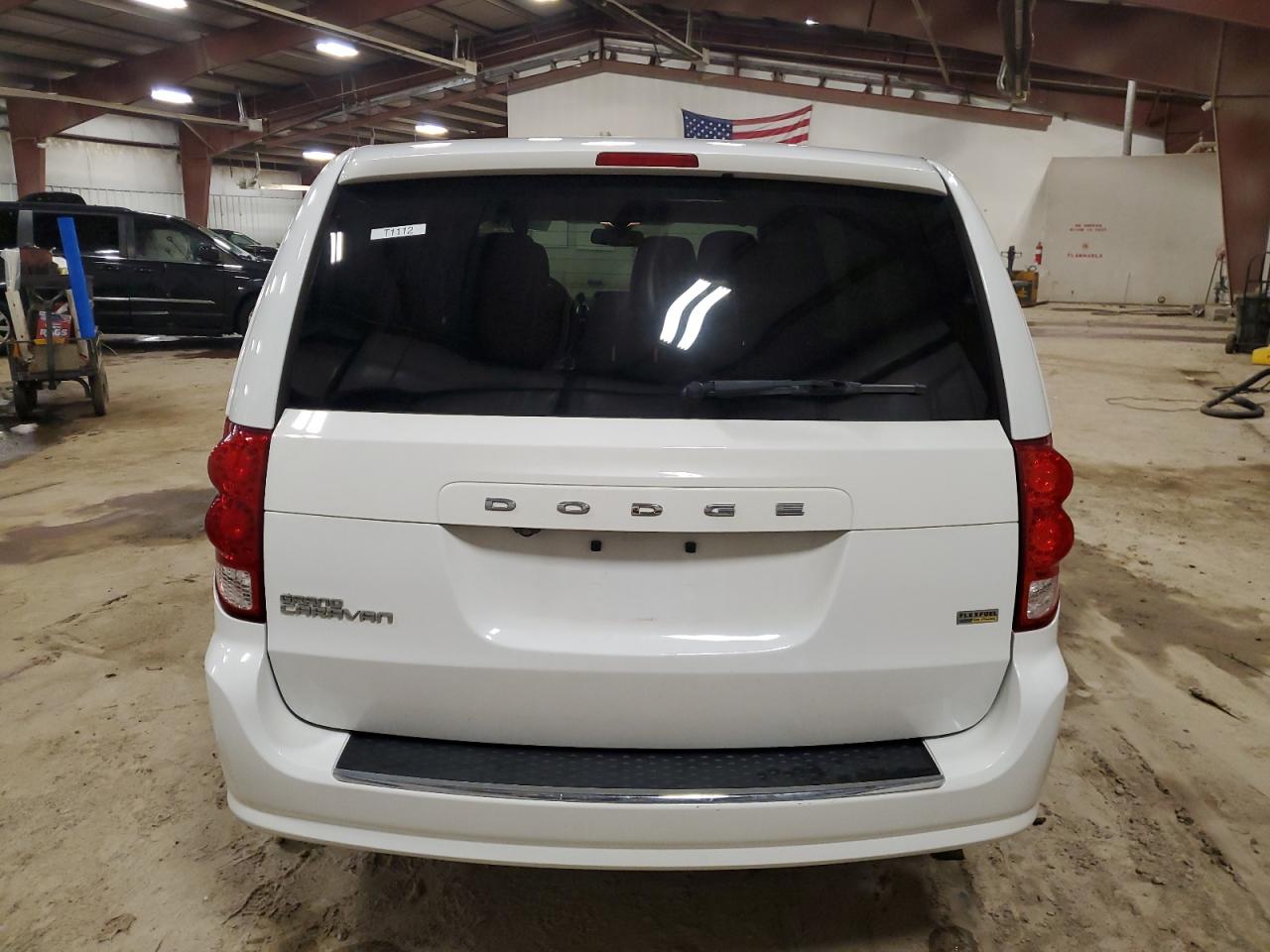 2019 Dodge Caravan - Image 6