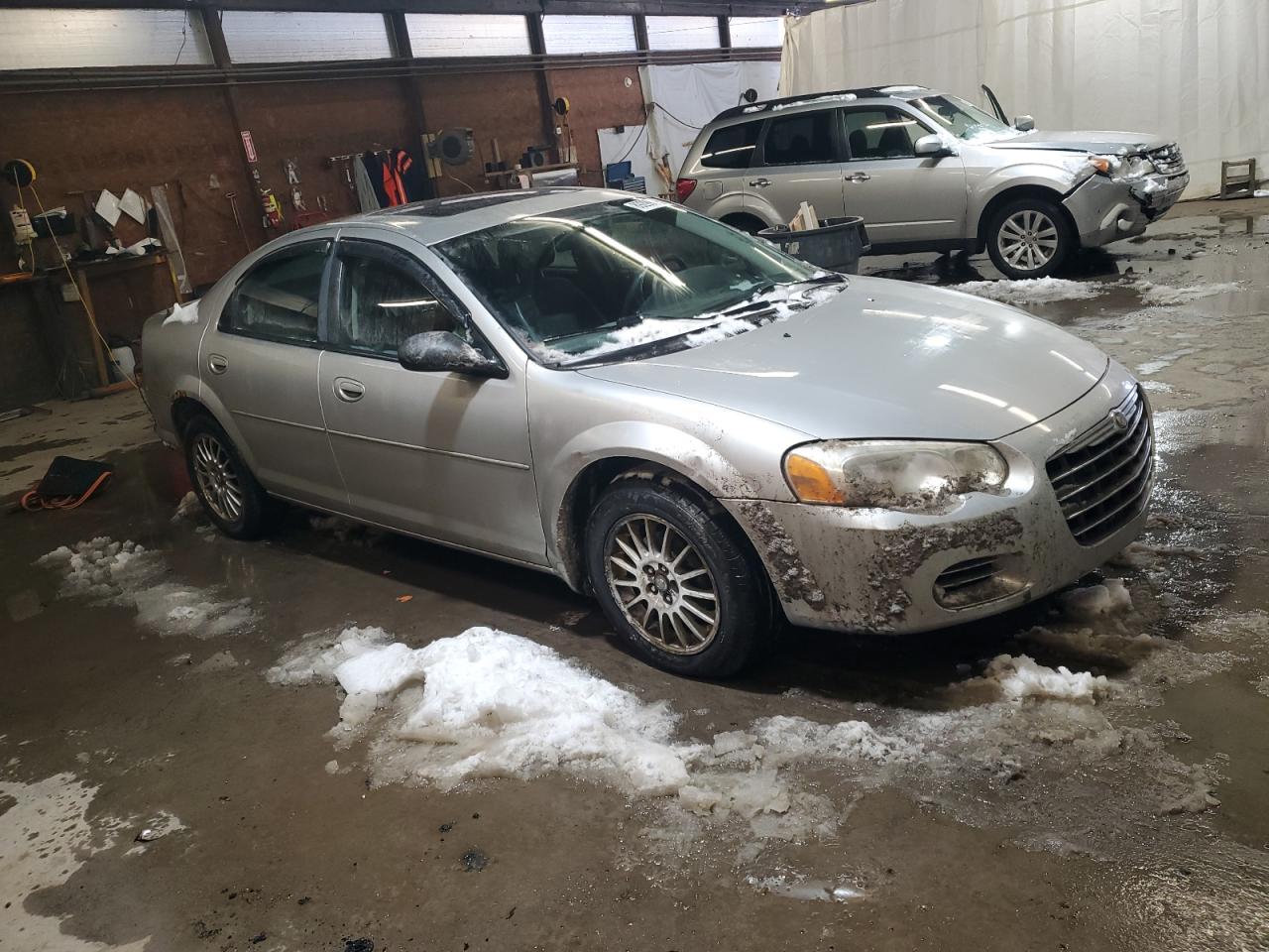 2004 Chrysler Sebring - Image 4
