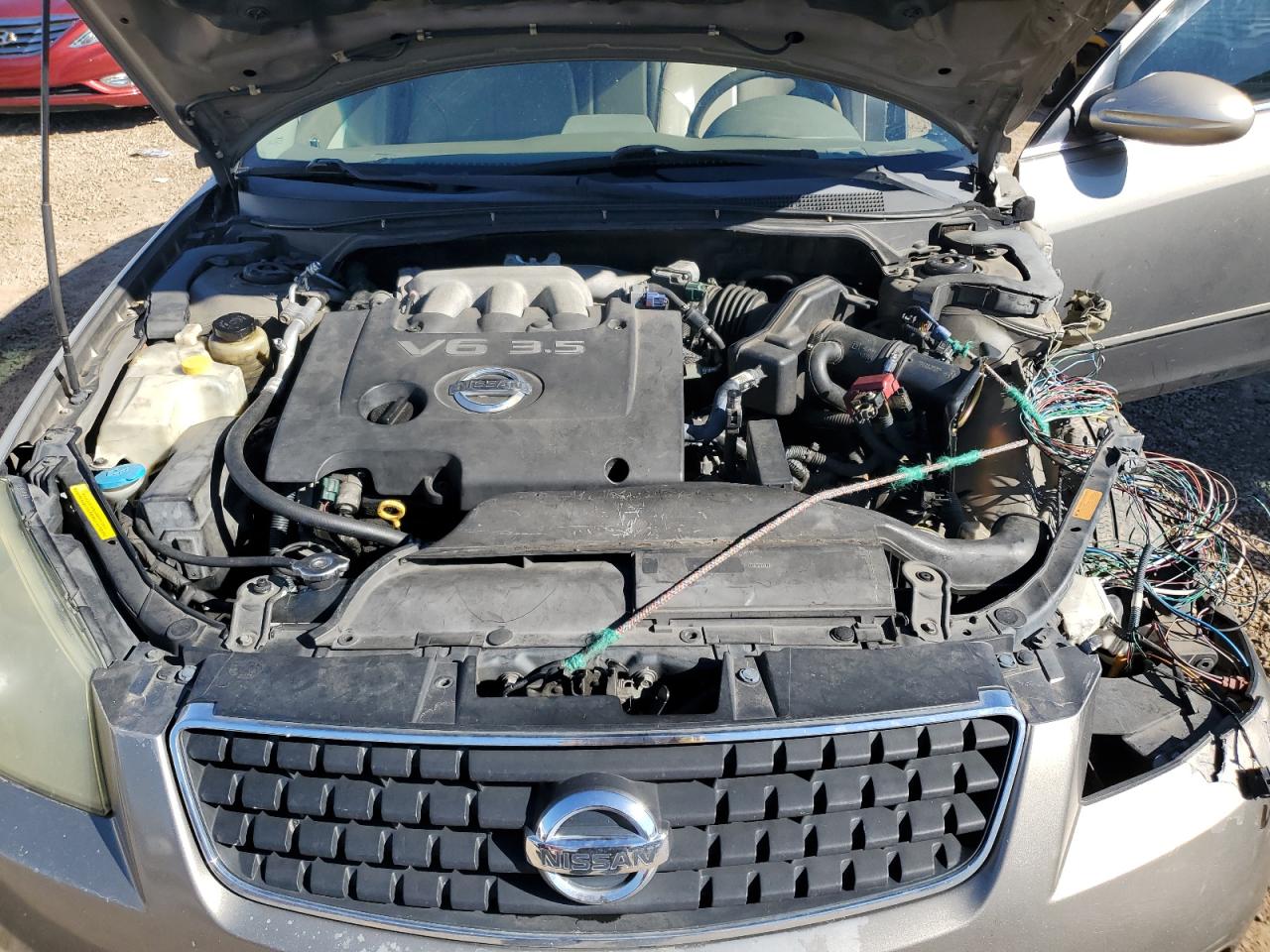2005 Nissan Altima - Image 12