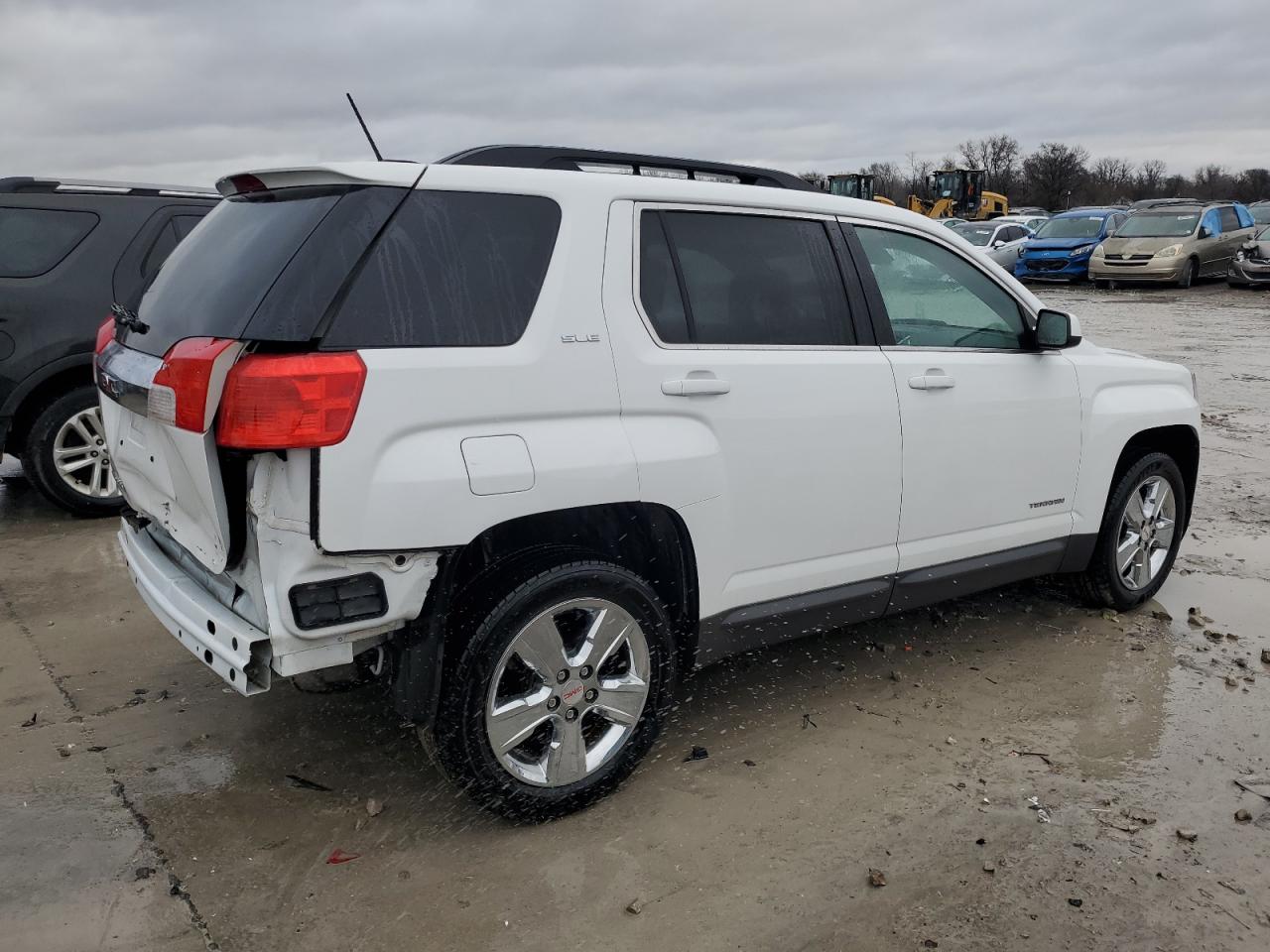 2015 GMC Terrain - Image 3